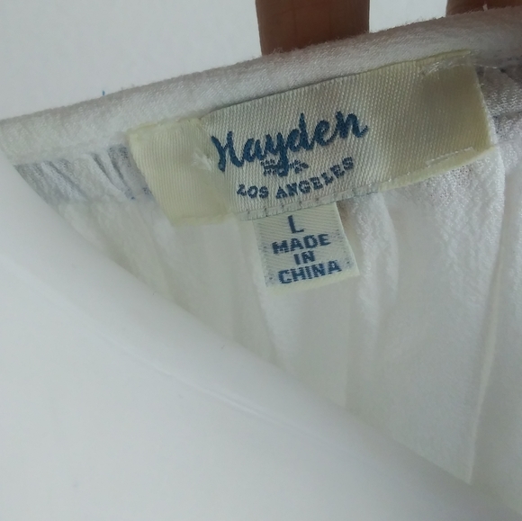 Hayden Los Angeles Embroidered Boho Blouse - Picture 5 of 7